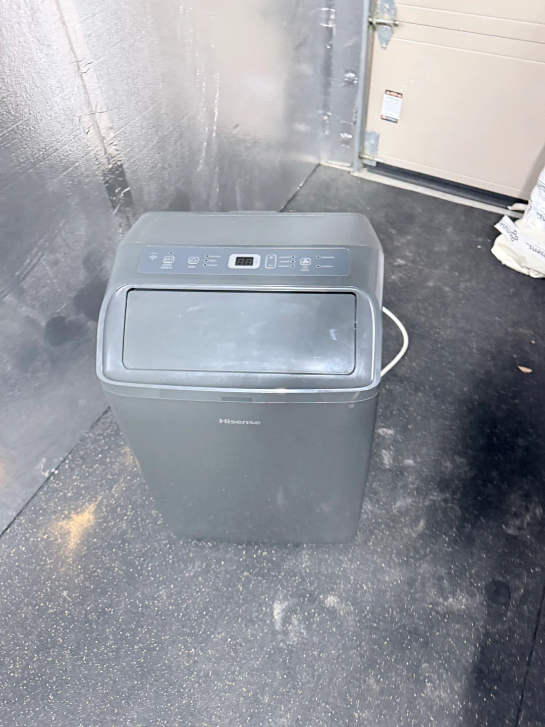 Hisense Portable Air Conditioner - photo 5