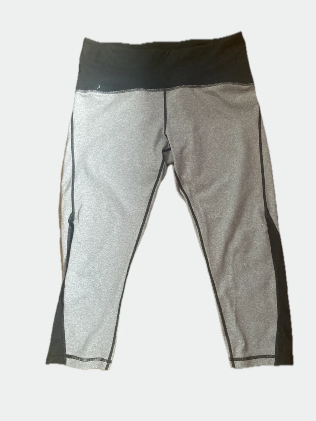 Lululemon Grey Black Athletic Capris Size 6