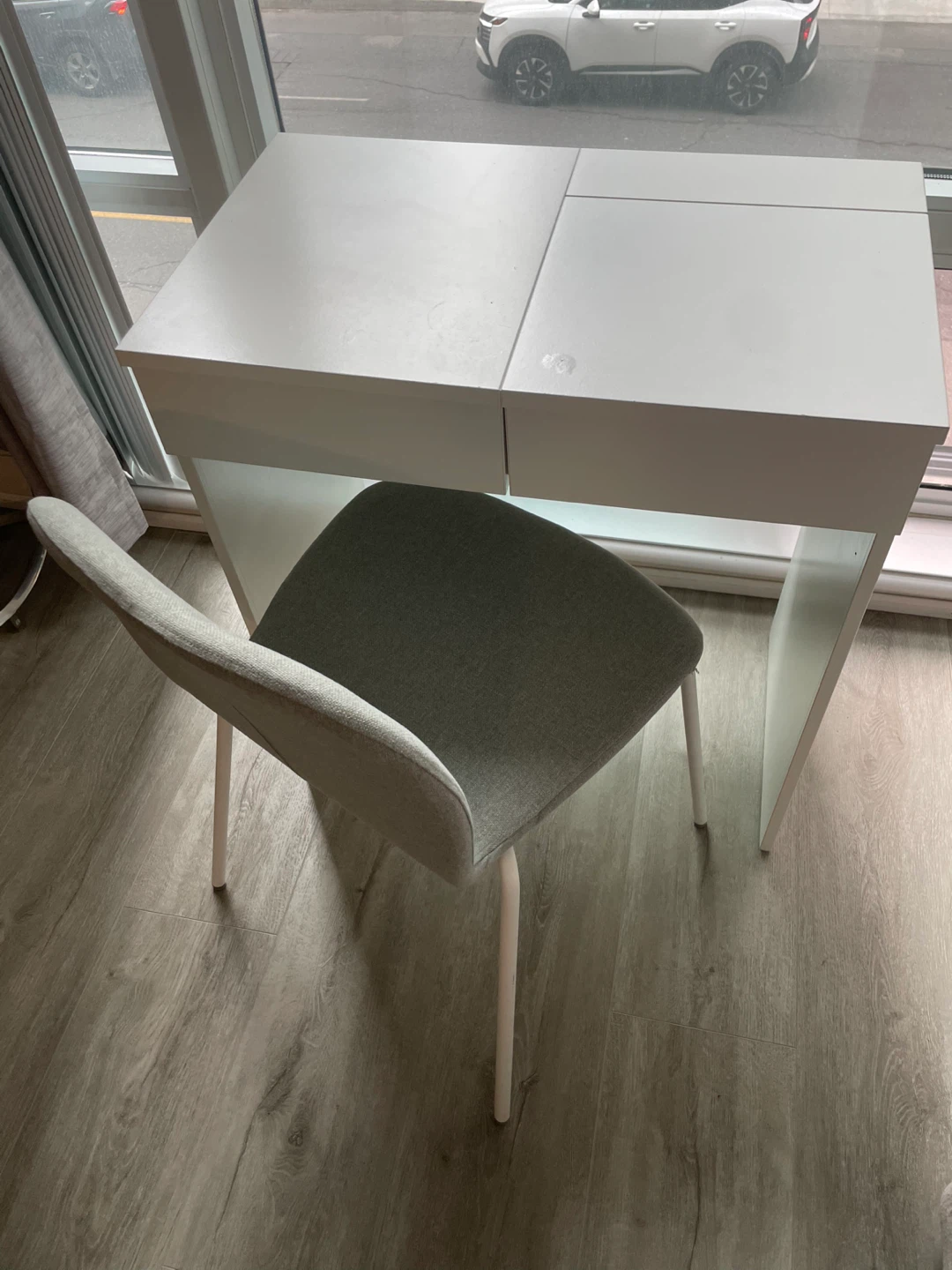 White Vanity Desk with Mirror and Storage - photo 2