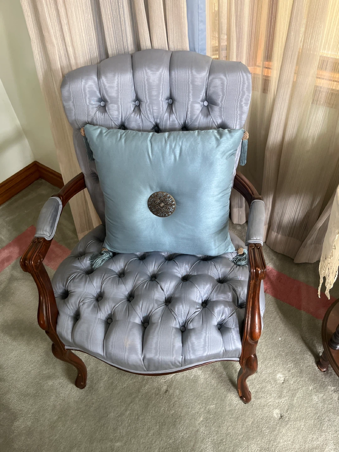 Tufted Accent Chair with Cushion - photo 3