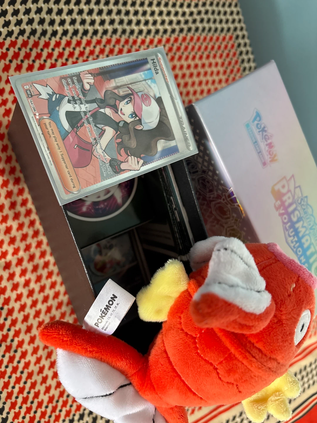 FLASH SALE Pokémon Bulk + Hilda IR Card (+ magikarp plush) - photo 3