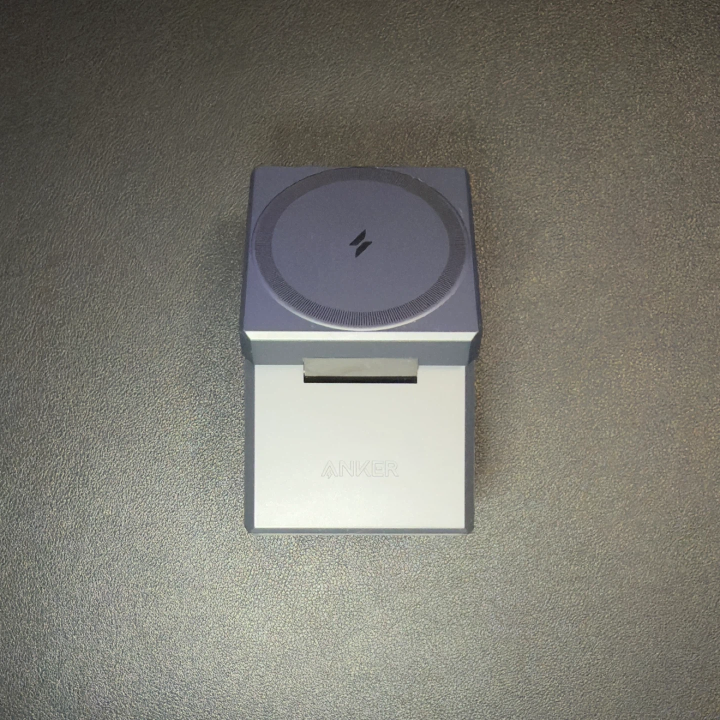 Anker 3-in-1 Cube with MagSafe - photo 2