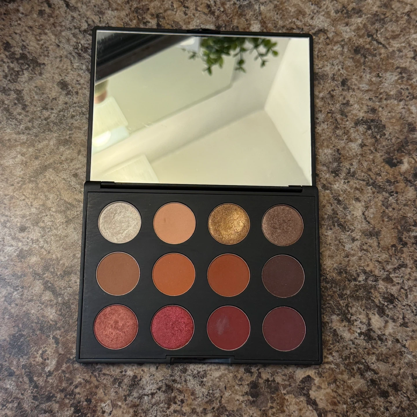 MAC Art Library Flame-Boyant Eyeshadow Palette - photo 2