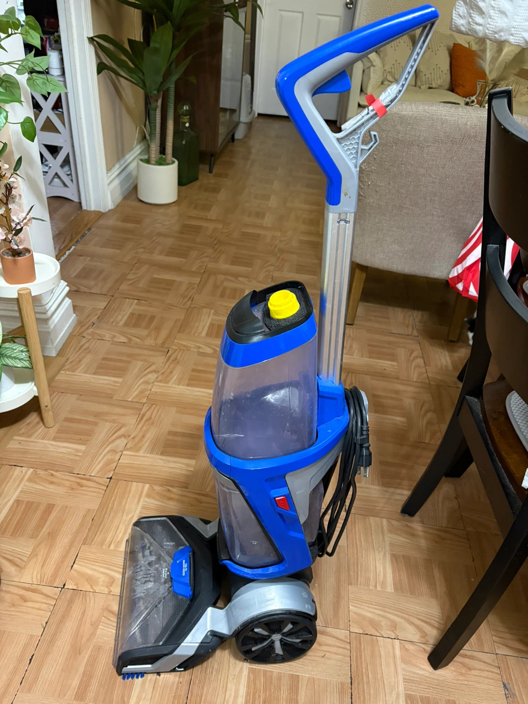 Bissell ProHeat 2X Revolution Pet Carpet Cleaner - photo 4