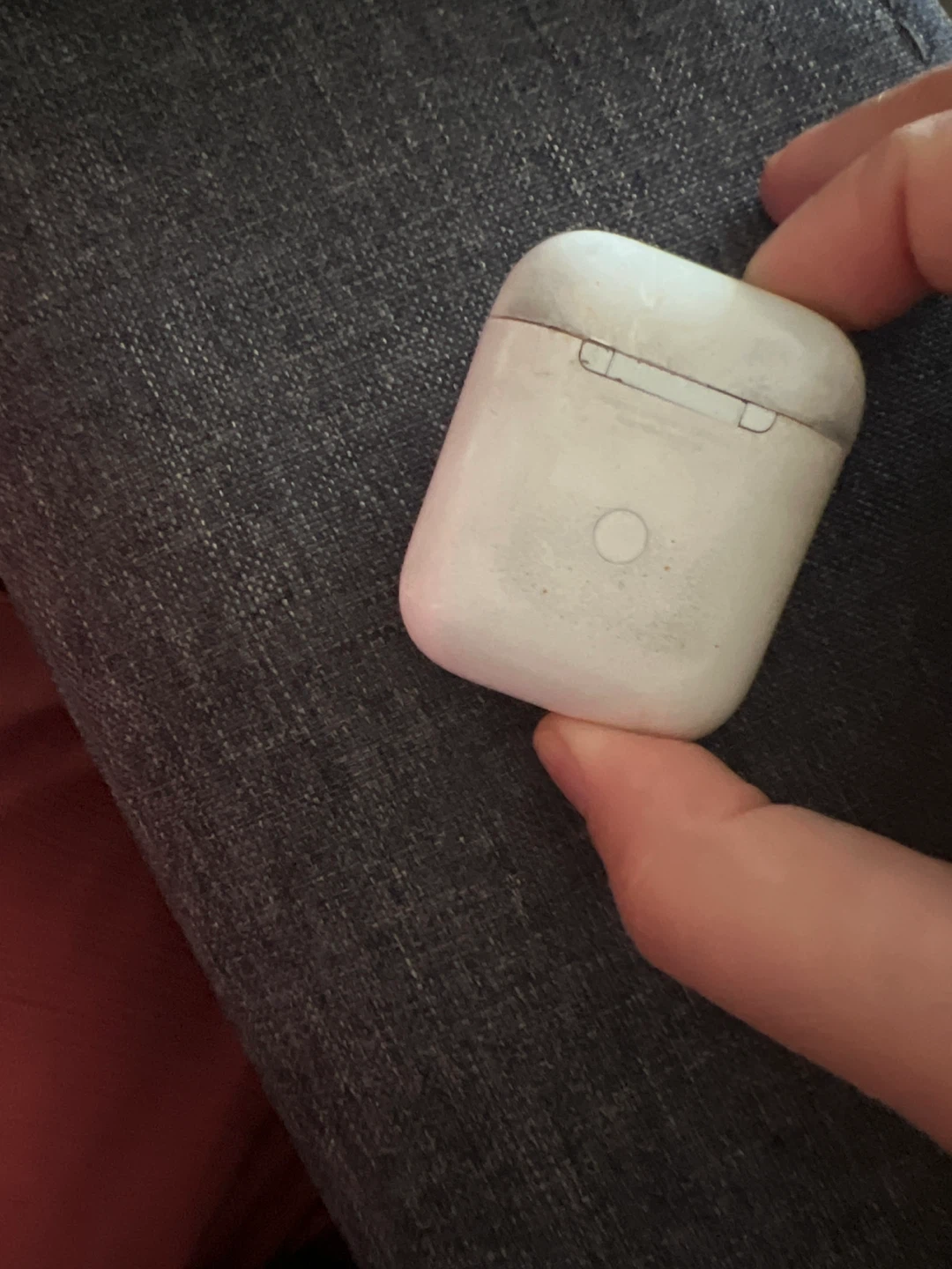 Apple AirPods Wireless Earbuds Charging Case - photo 4