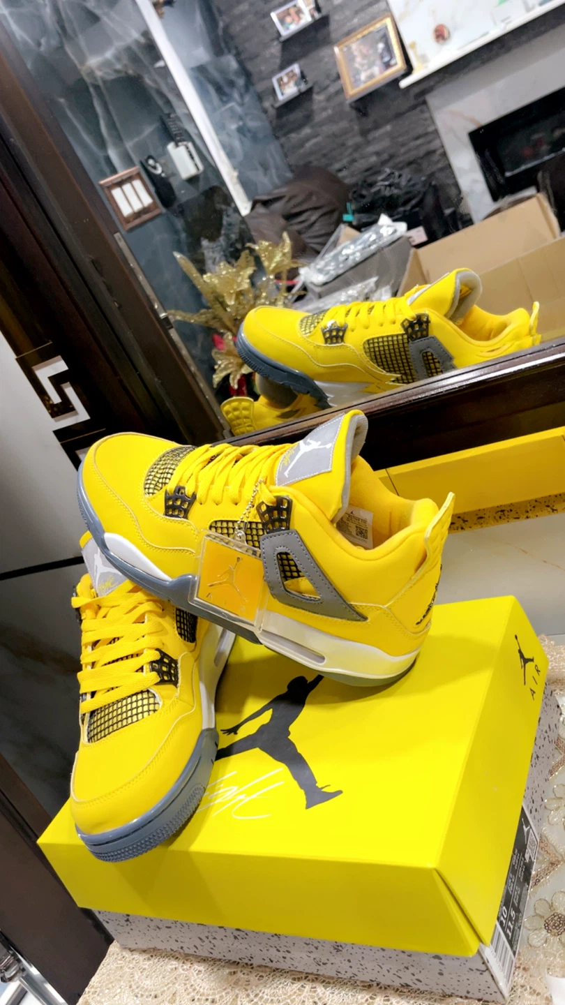 New air Jordan 4 Retro - photo 4
