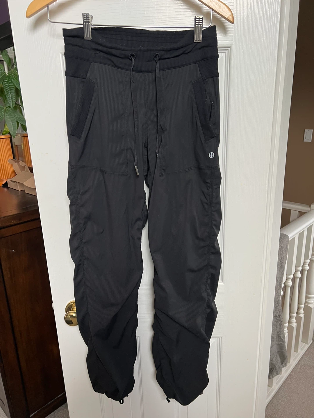Size 2 lulu dance studio pants