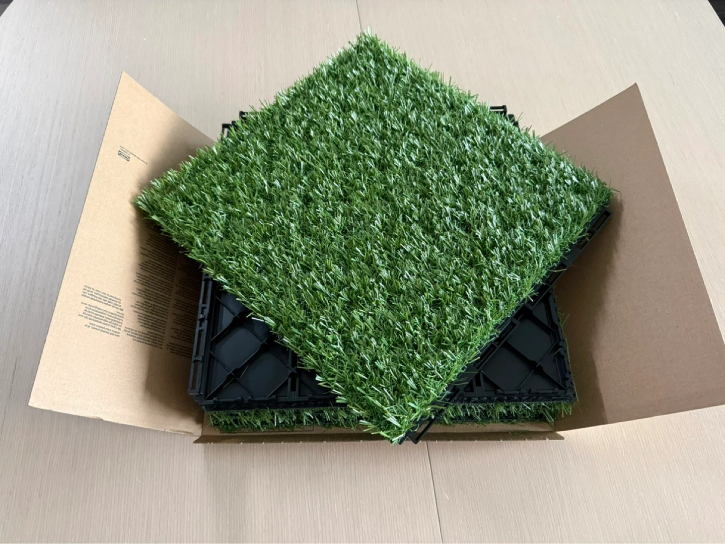 IKEA RUNNEN Artificial Grass Tiles - 1 sq ft x4