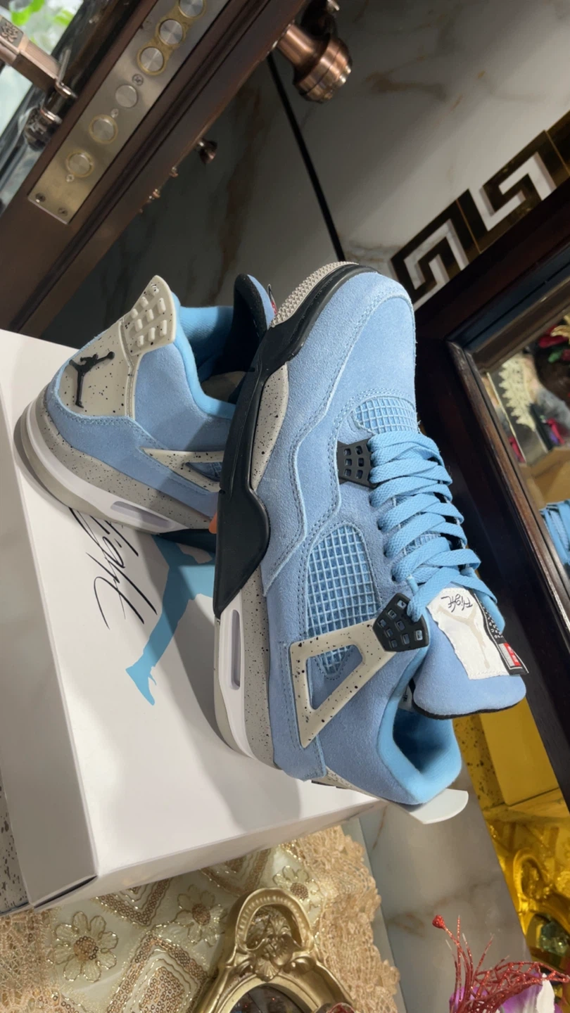 Air Jordan 4 'University Blue' Sneakers - photo 3