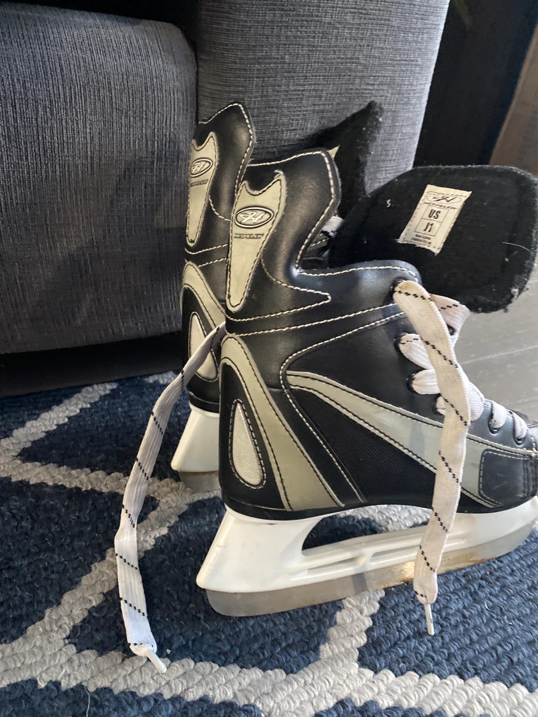 Hespeler Youth Ice Skates - US Y11 - photo 3