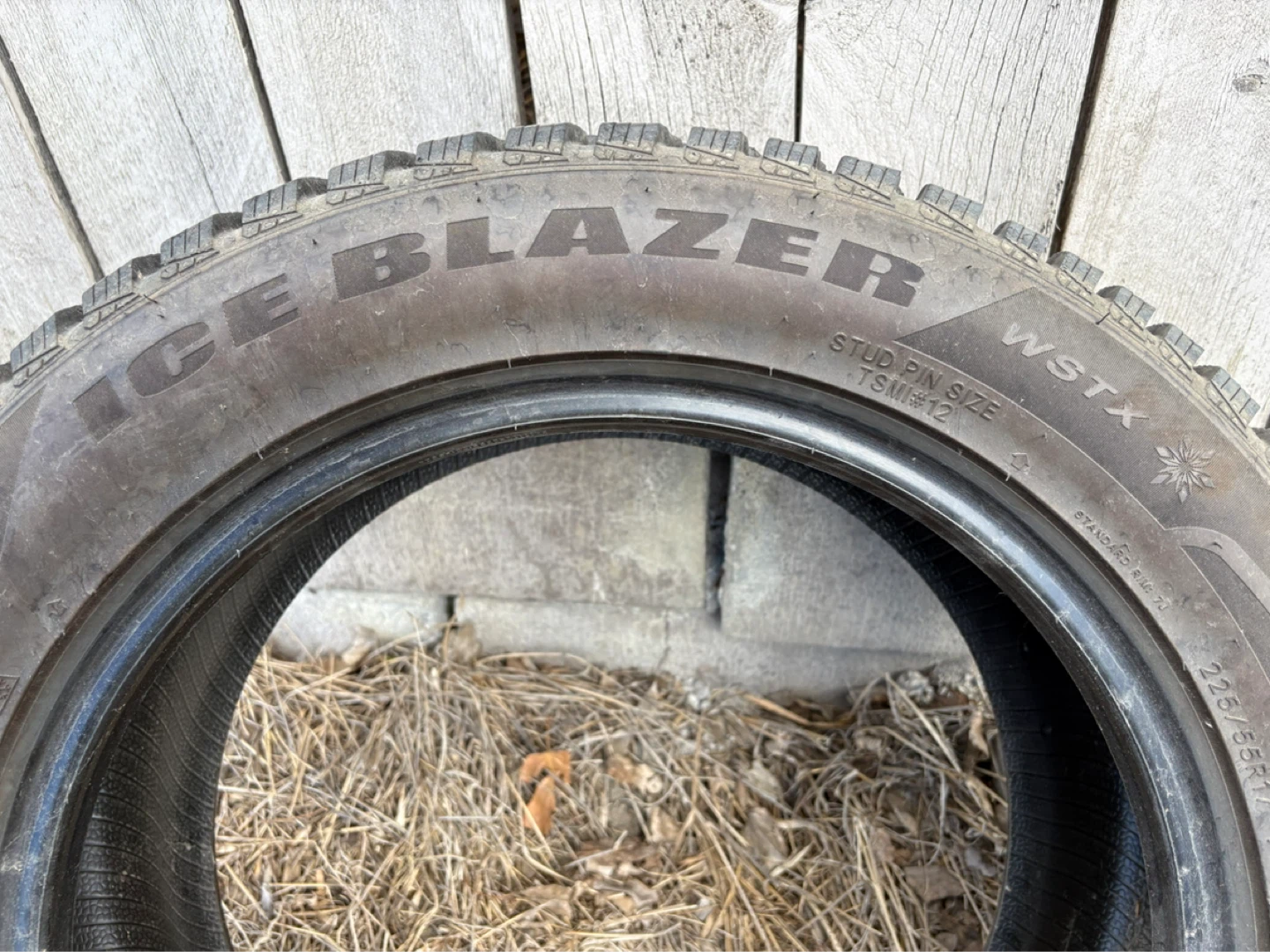 Ice Blazer WSTX Winter Tire 225/55R17 - photo 2