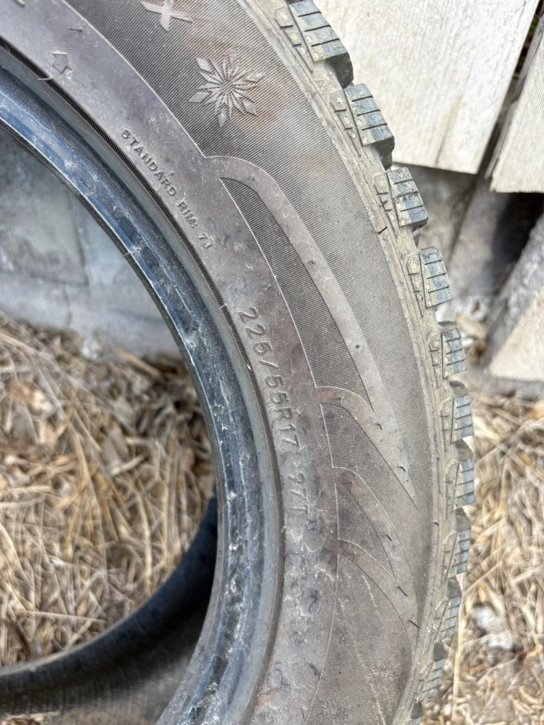 Ice Blazer WSTX Winter Tire 225/55R17 - photo 3