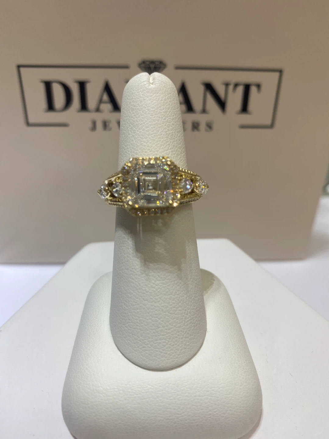Diamond Engagement Ring - photo 4