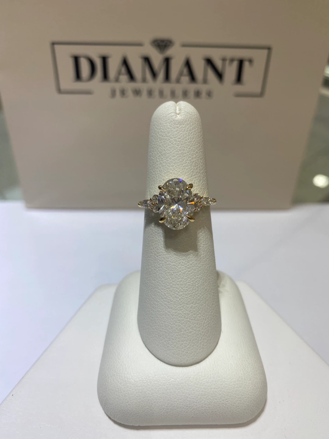 Diamant Jewelers Oval Cut Diamond Engagement Ring