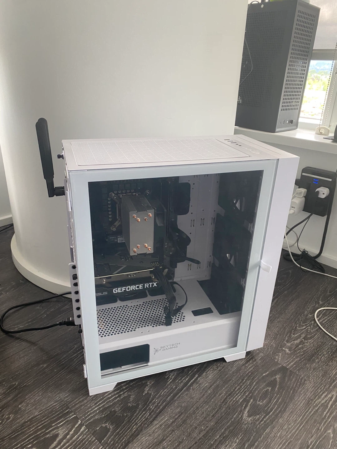 Custom White Gaming PC - Intel i5-12400F, RTX 3060