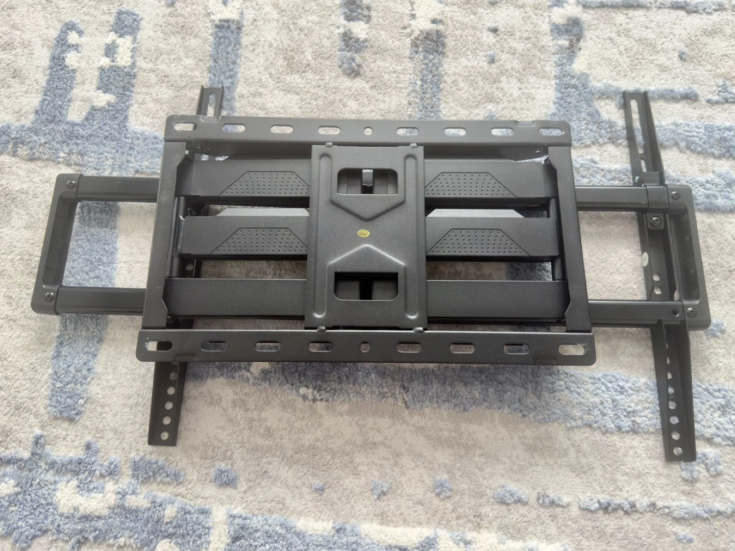 Black Swivel TV Wall Mount for 65 to 85 inches Tv