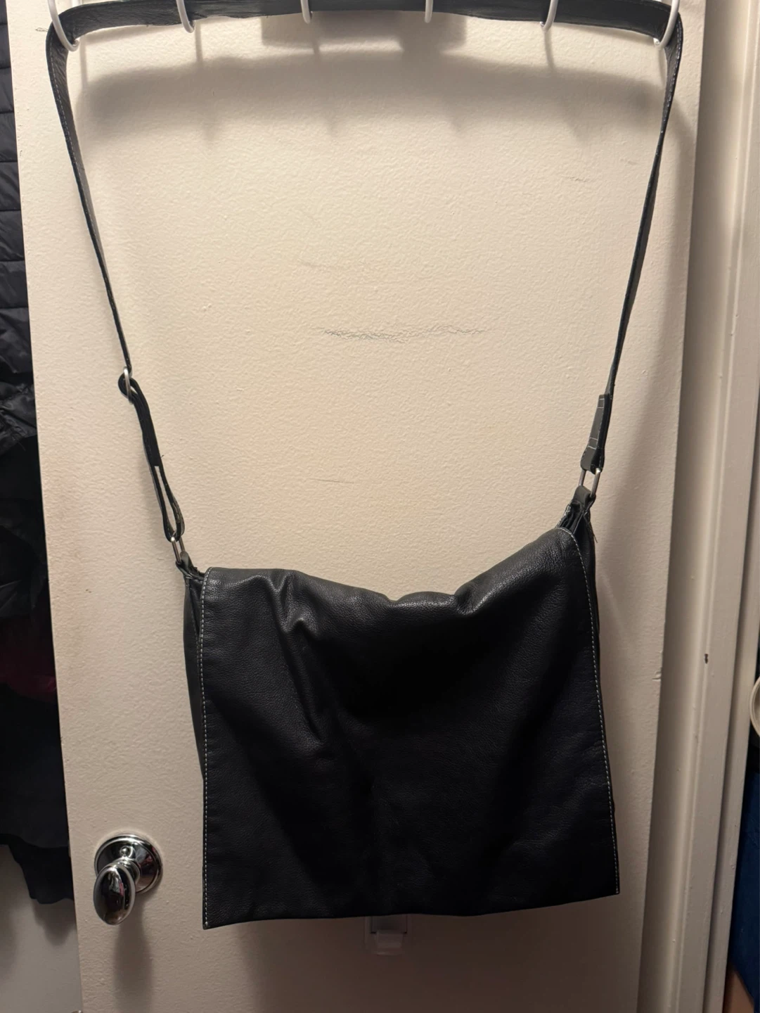 Kenneth Cole Black Leather Shoulder Bag