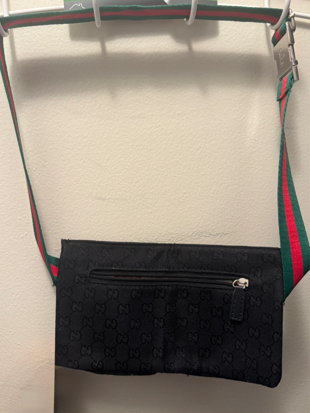 Faux Gucci Black GG Canvas Monogram Belt Bag - photo 2