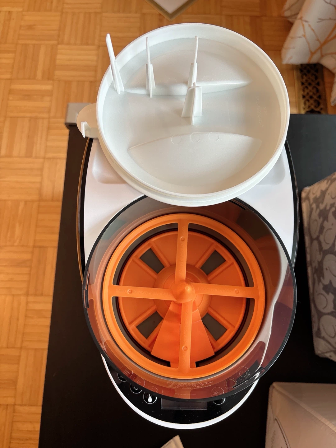 Baby Brezza Formula Pro Advanced Machine & Dispenser - photo 2
