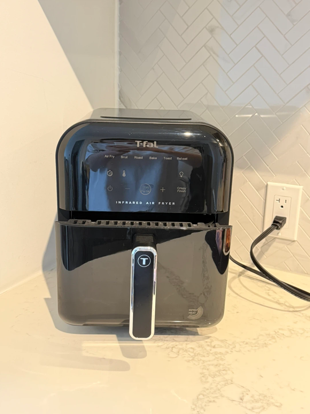 *Move-out sale* T-fal Infrared Air Fryer – Like New - photo 2