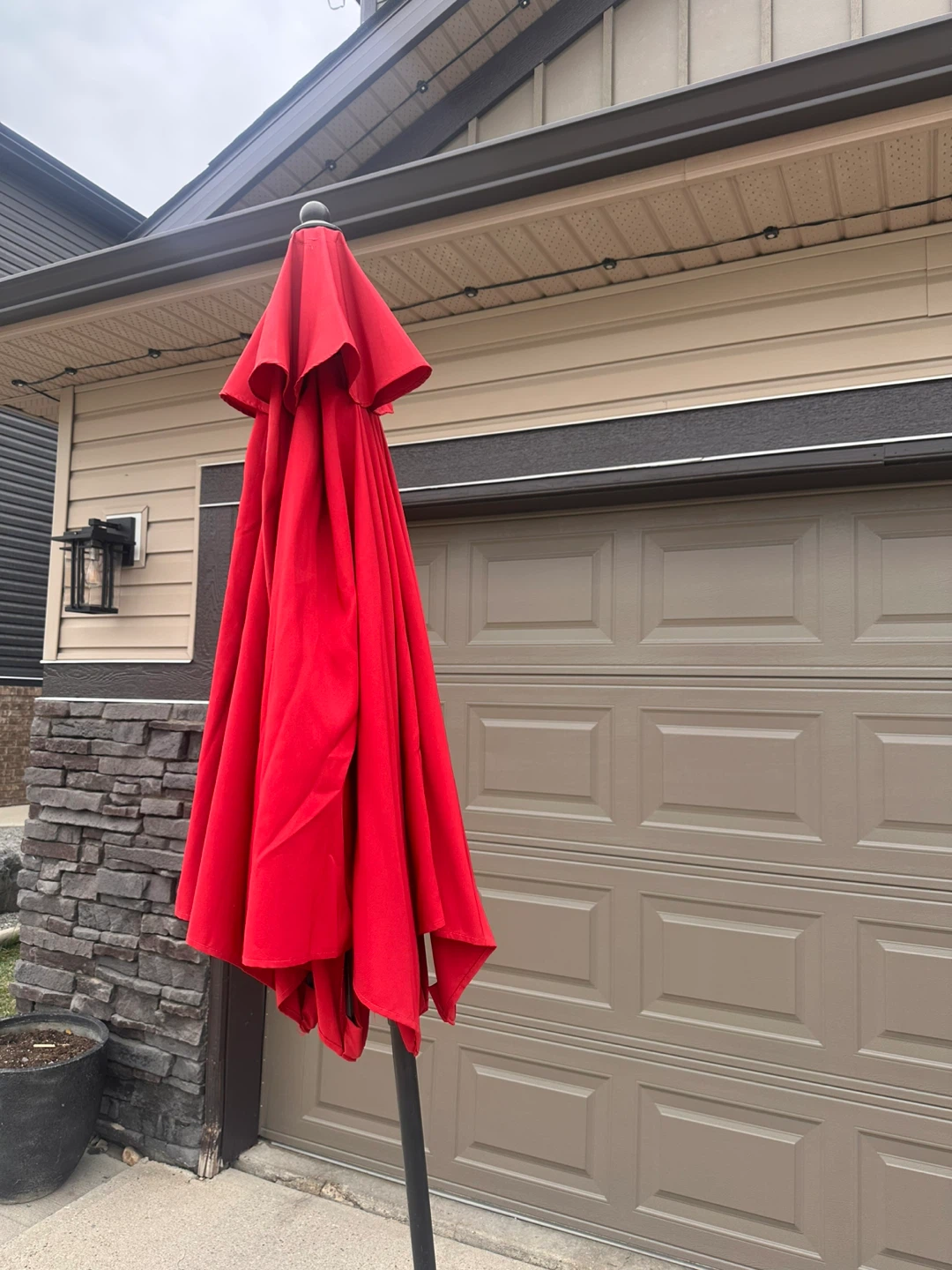 Red Patio Umbrella with Base - photo 3