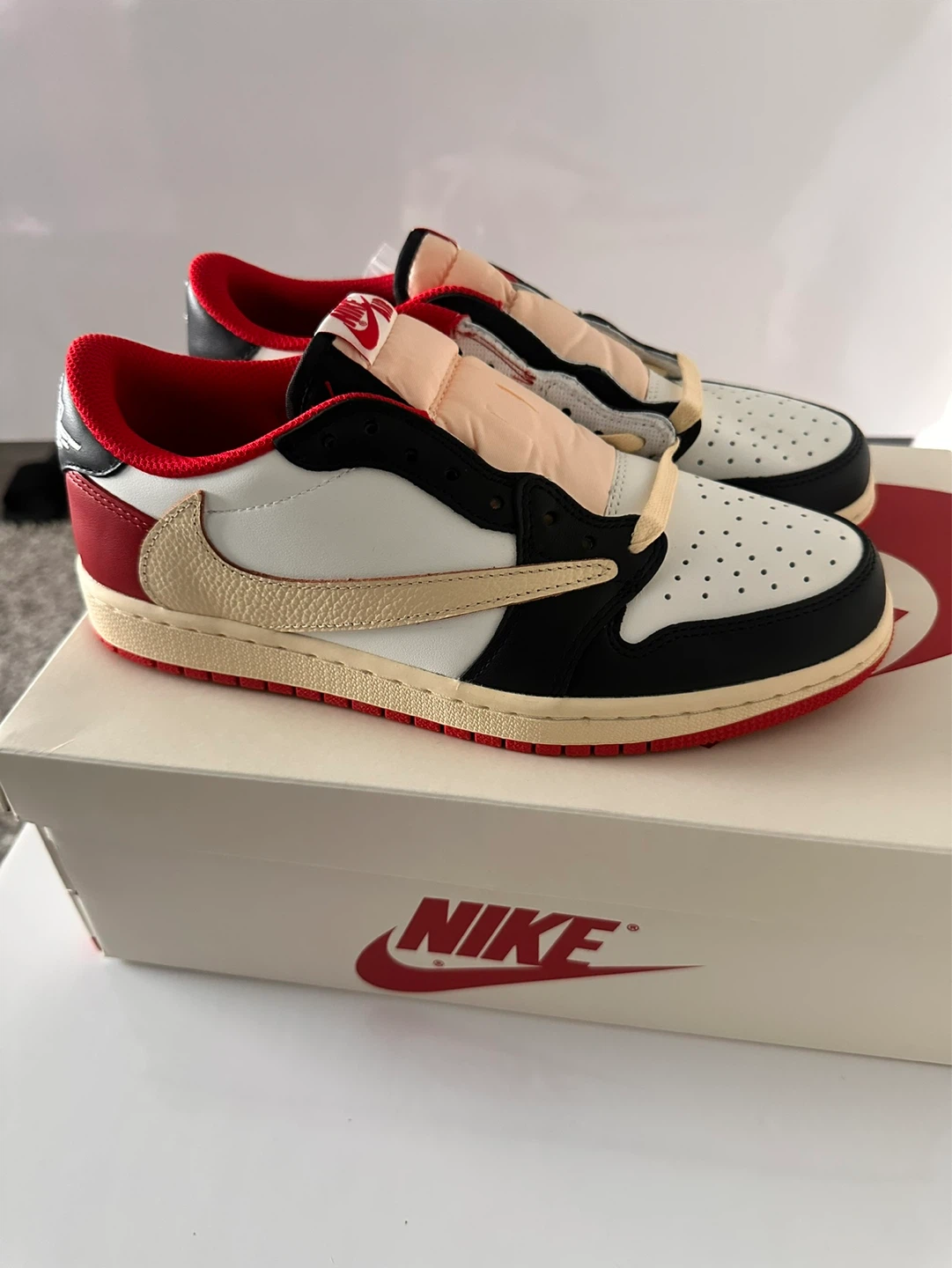 Air Jordan 1 Low Travis Scott x | Fragment