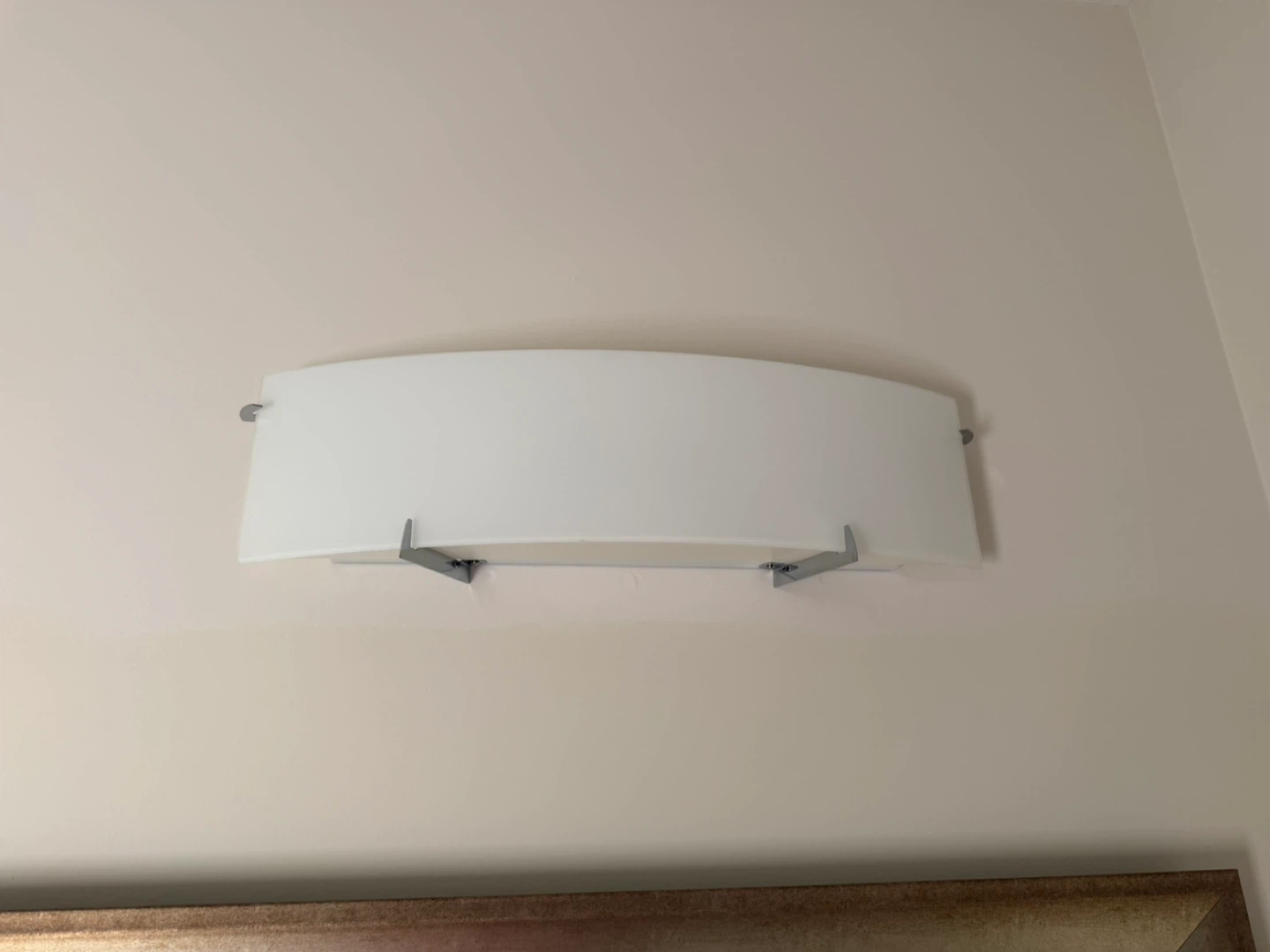 Modern Curved Frosted Glass Wall Sconce Light Fixture - photo 2