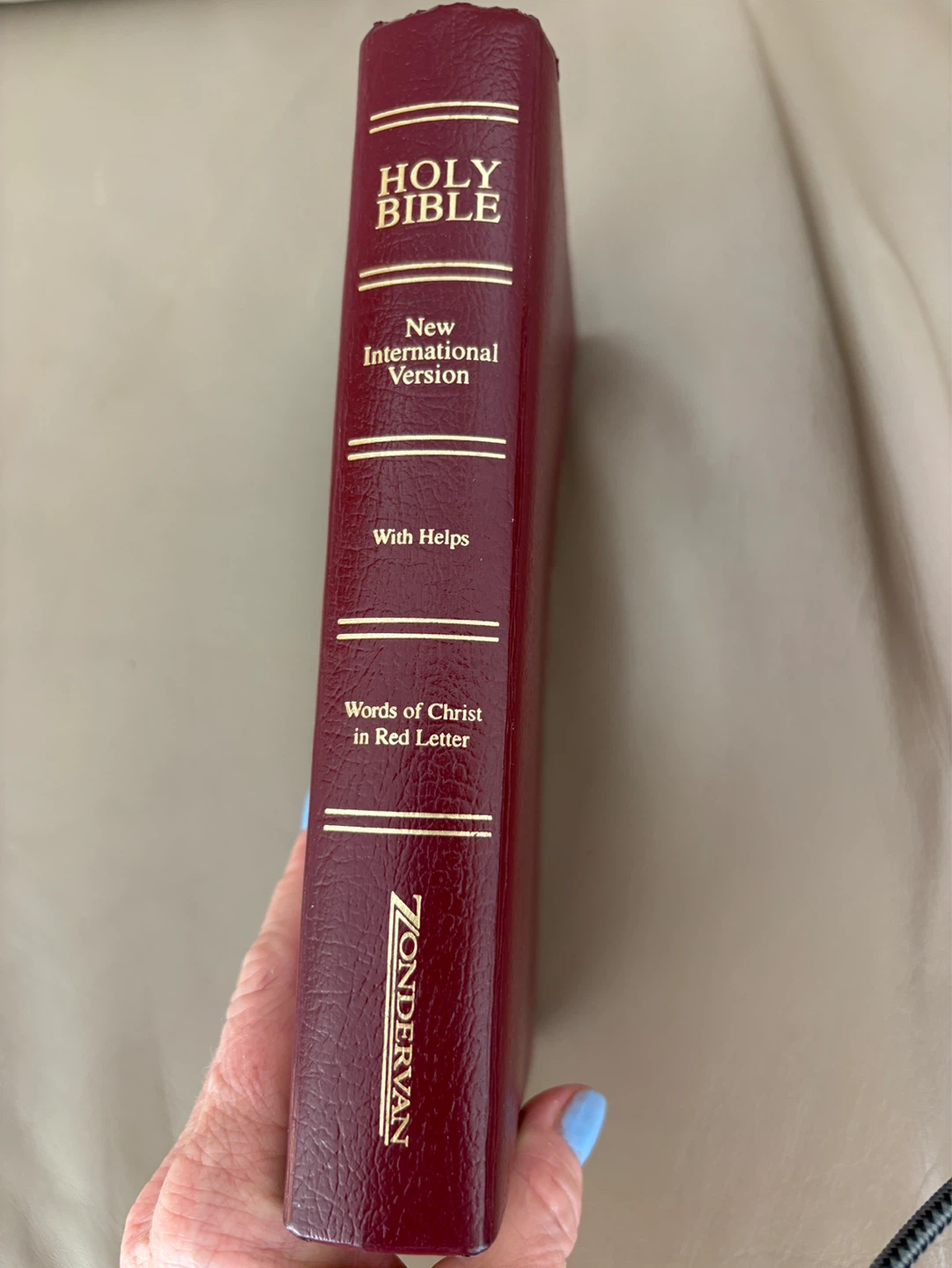 Zondervan Holy Bible NIV with Helps & Red Letter