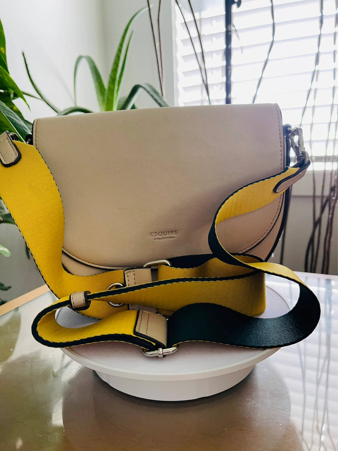 Esquire Collection Crossbody Bag