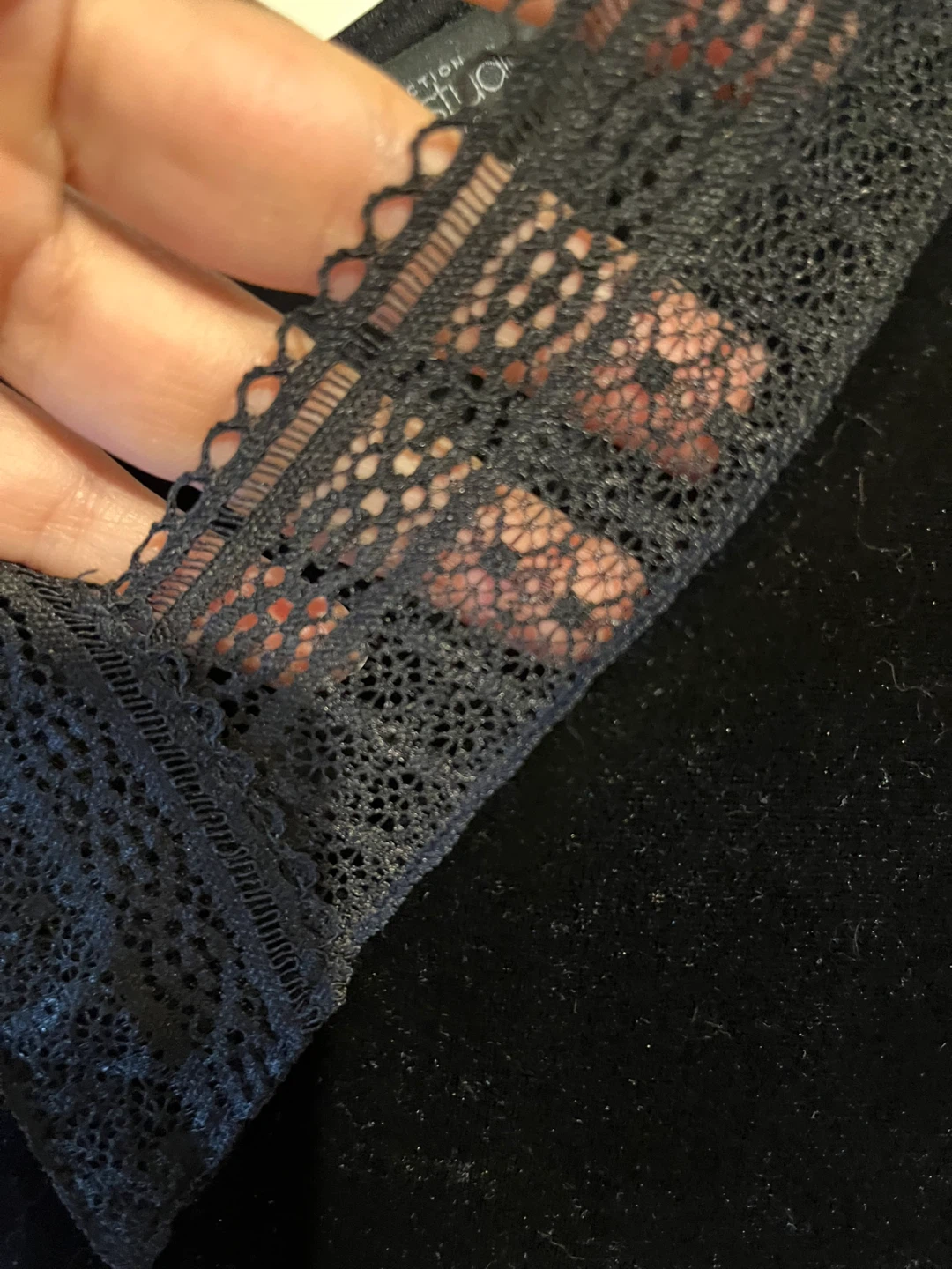 Michel Studio Black Velvet Lace Trim Cami Tank Top - photo 3