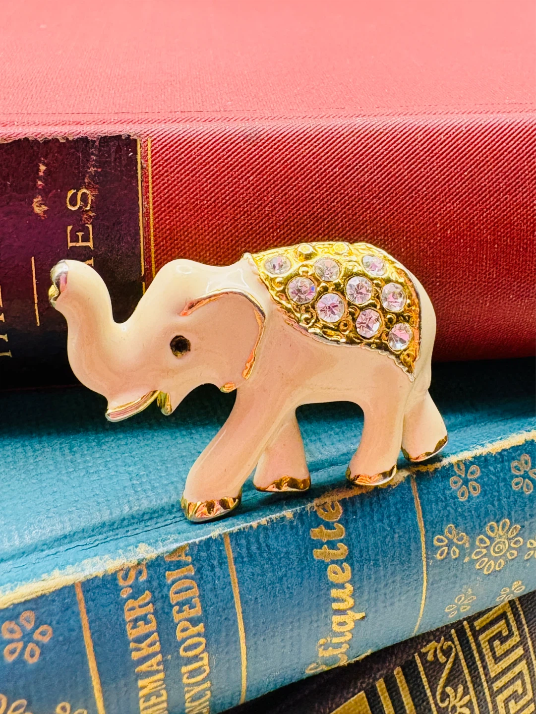 Elephant Pin Brooch with Rhinestones