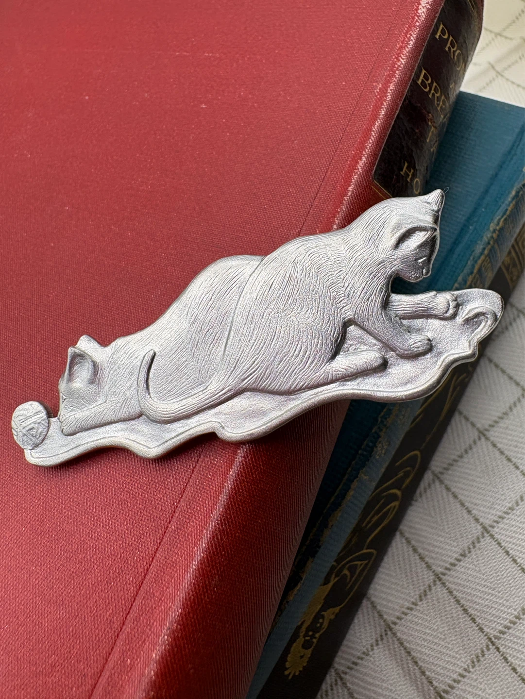 Amos Pewter Cat Brooch Nova Scotia