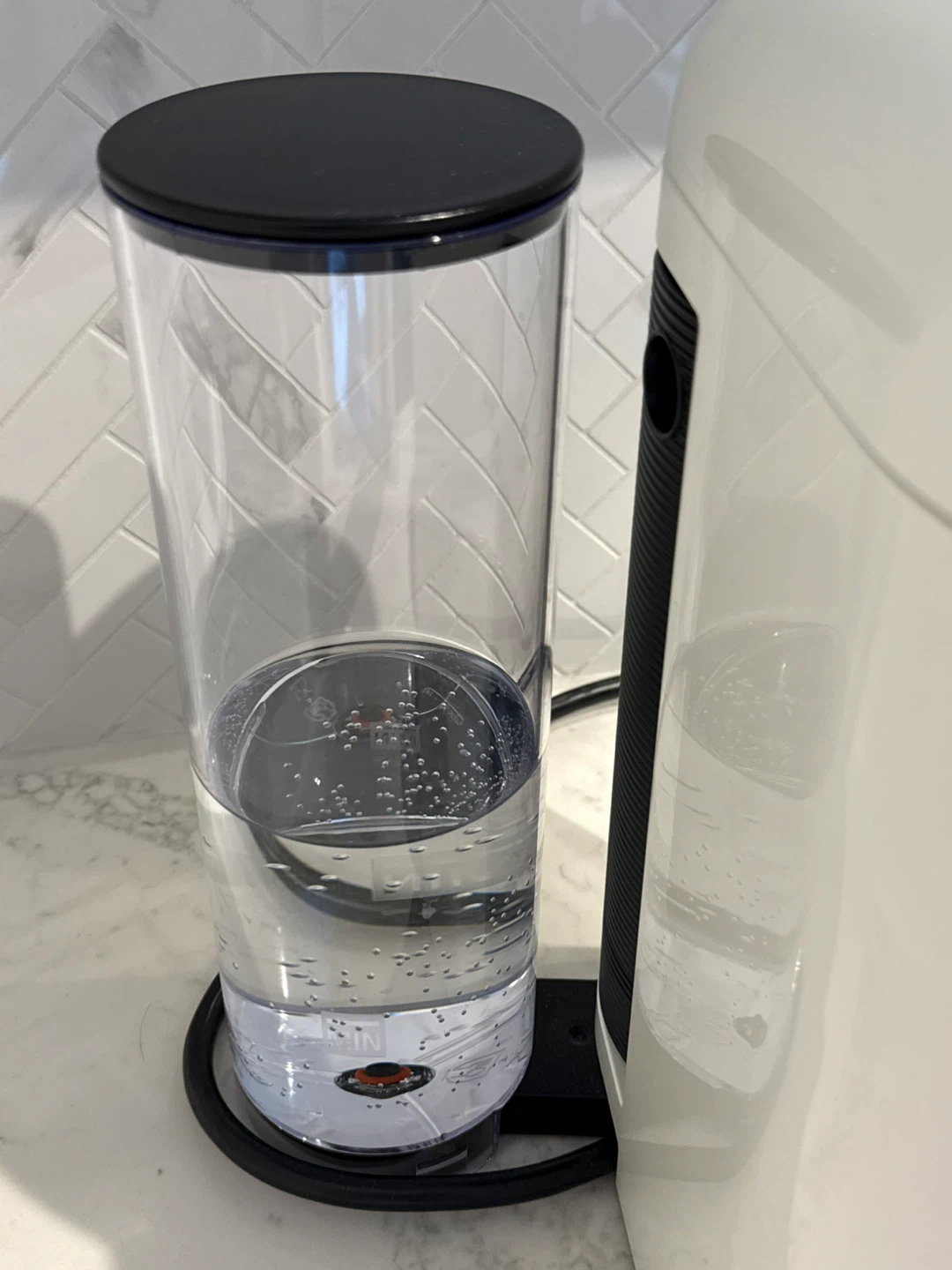 Nespresso Vertuo Plus by Breville – Excellent Condition - photo 3