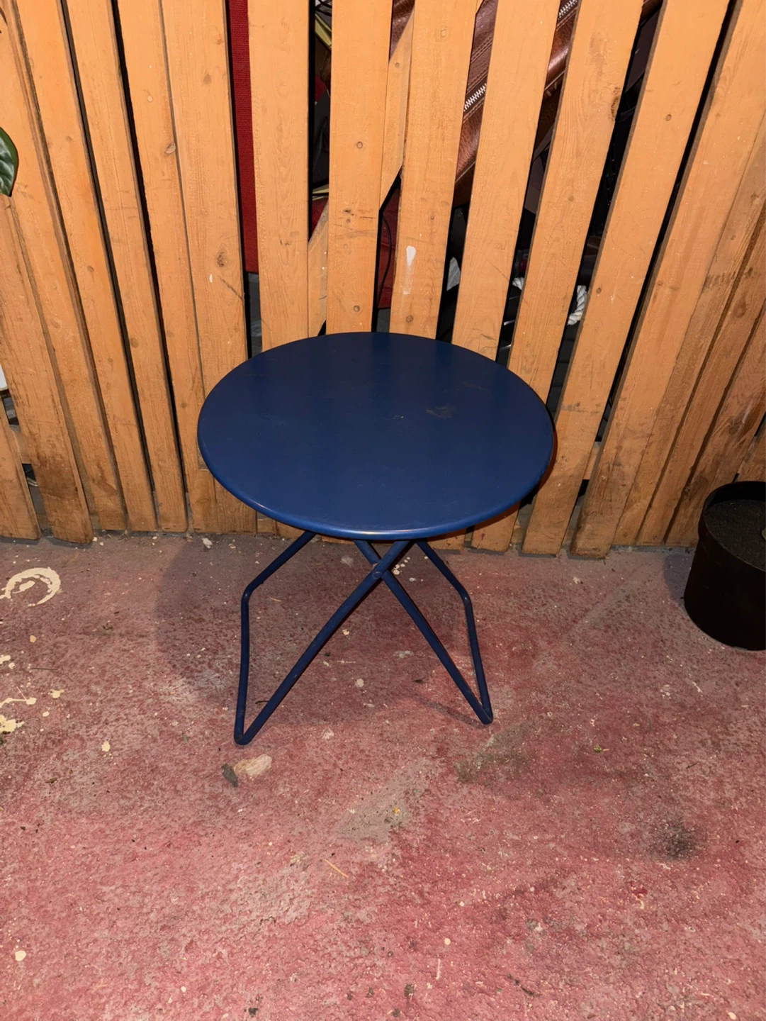 Blue Round Folding Bistro Table - photo 4