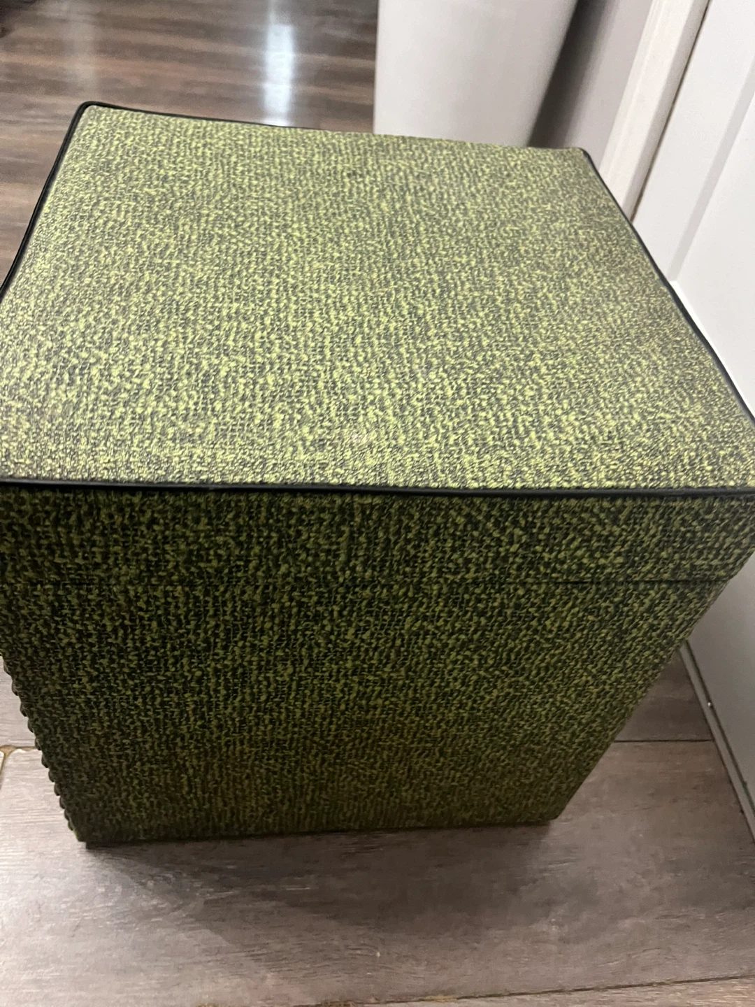 Vintage leather storage cube - photo 4