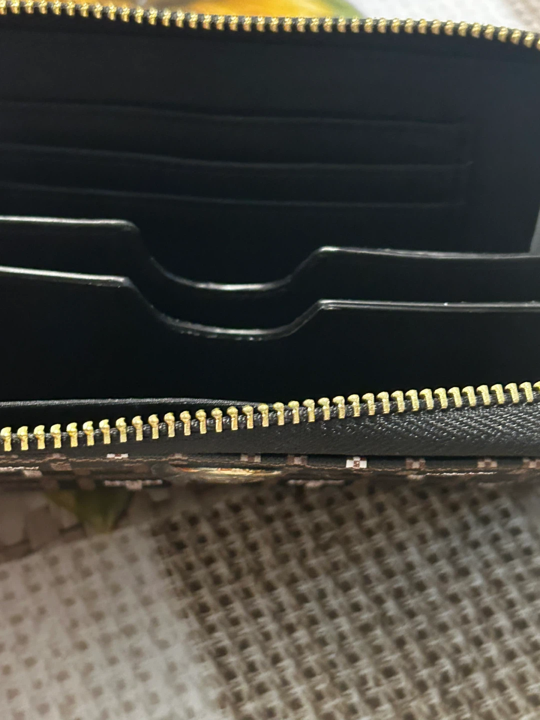 NEW  Tommy Hilfiger Wristlet Wallet - photo 4