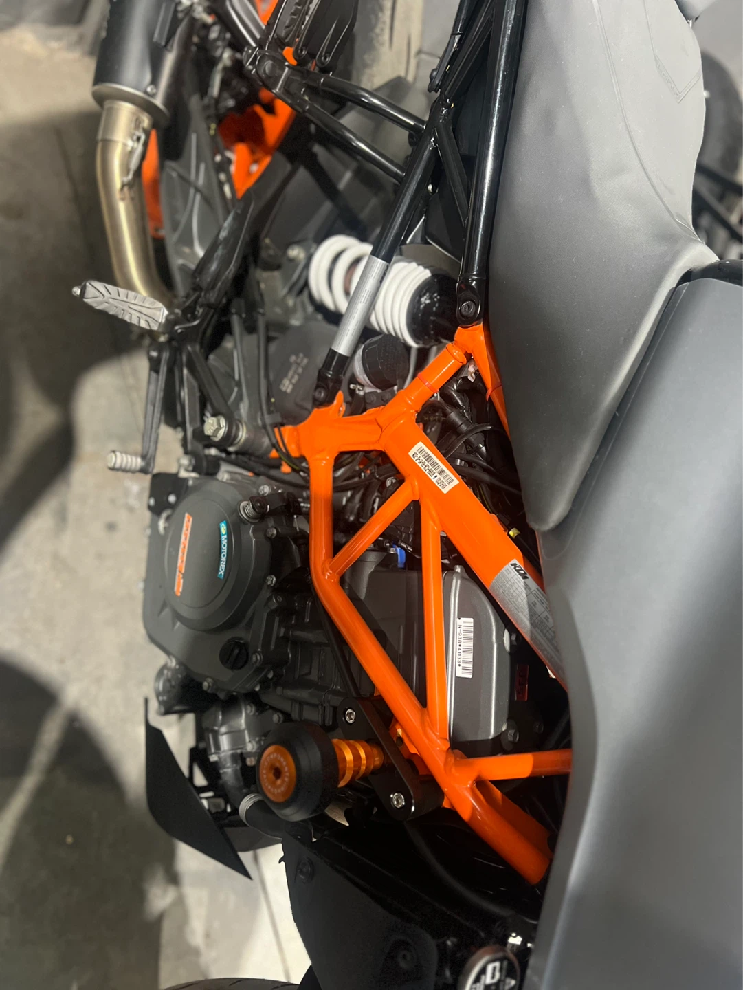 KTM 390 Duke Motorcycle - photo 3