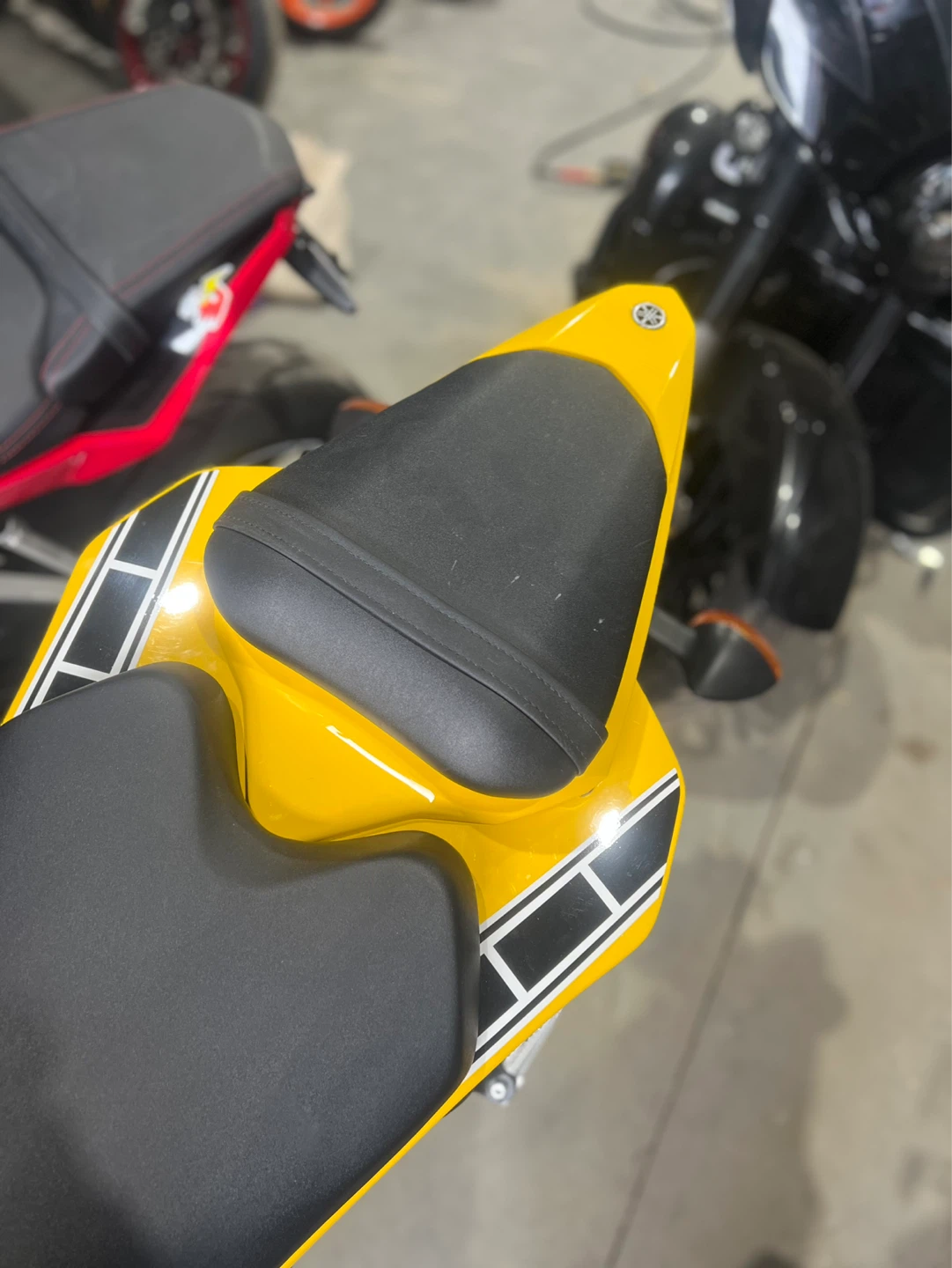 Yamaha Motorcycle - Yellow - photo 3