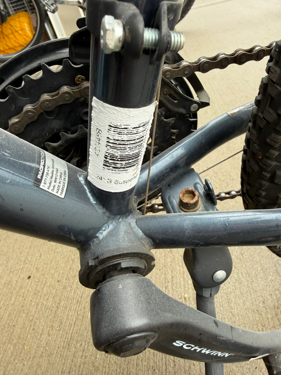 Schwinn 24" Suspension Mountain Bike - photo 3