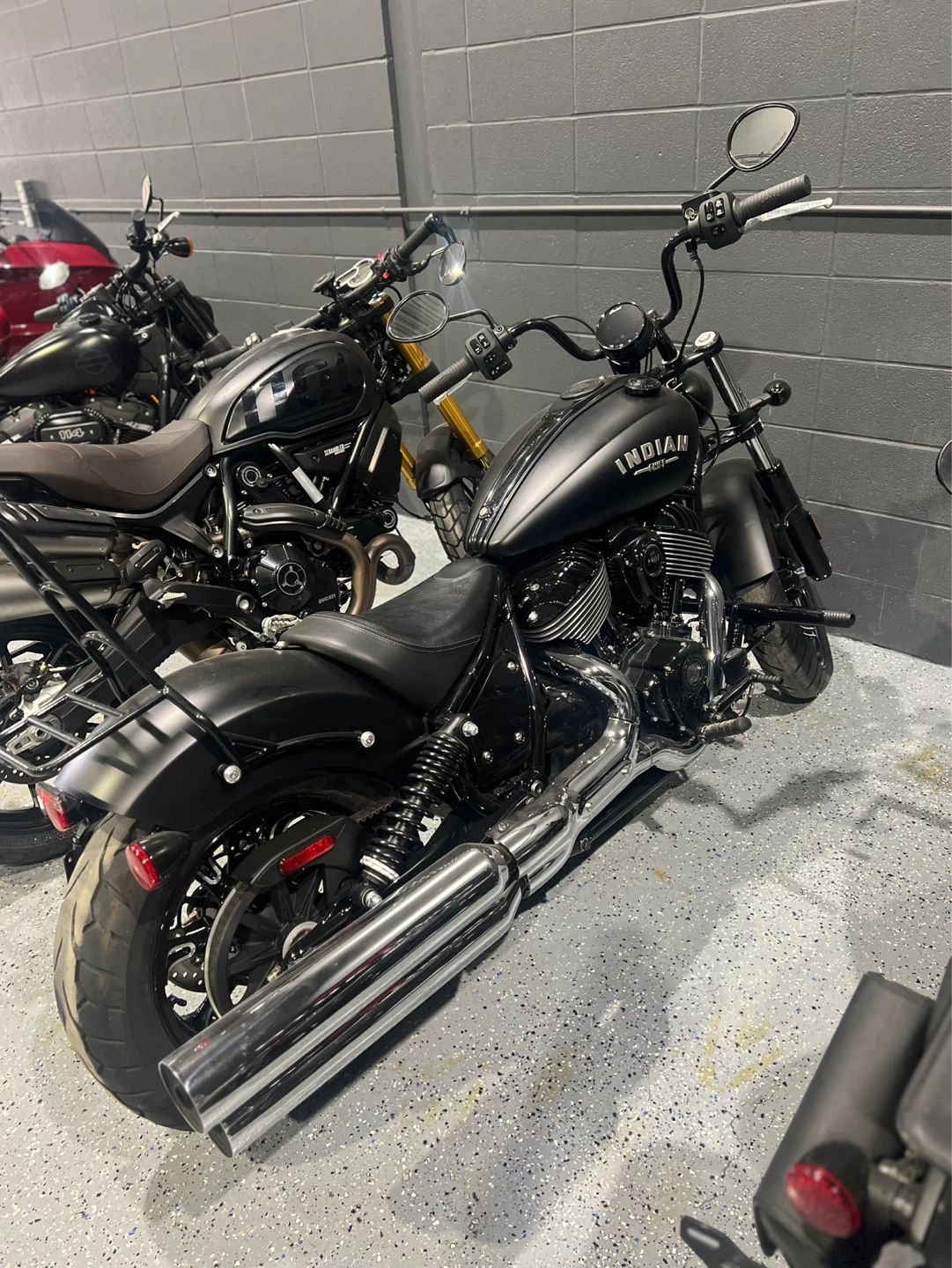 2022 Indian chief dark horse