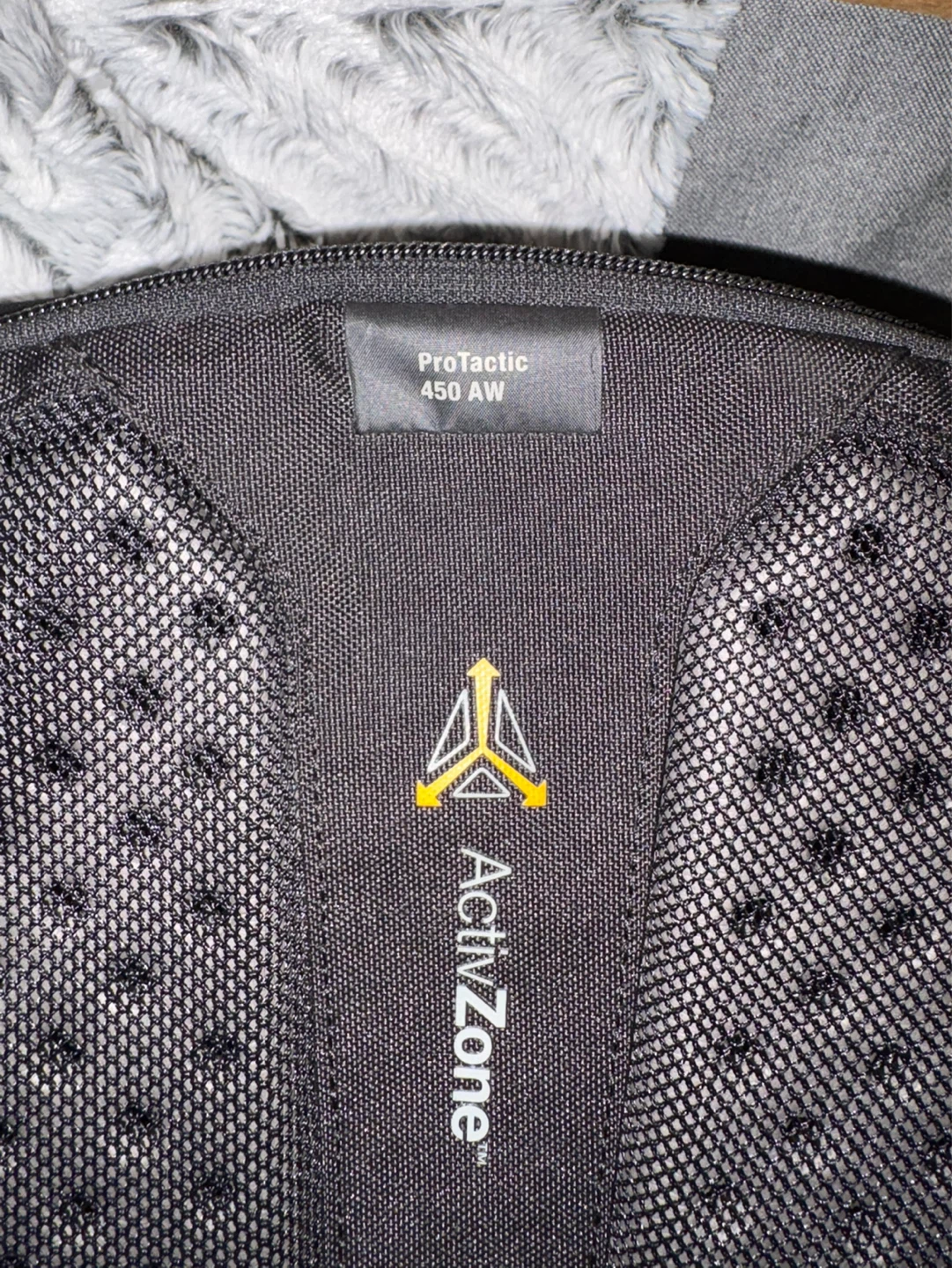 Lowepro ProTactic 450 AW Camera Backpack - photo 3