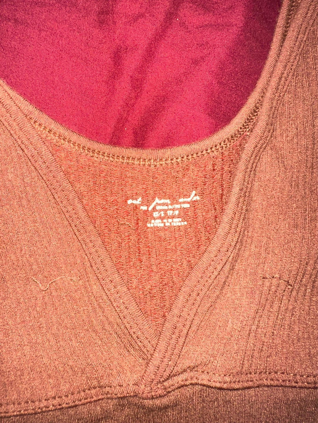 Urban Outfitters Ribbed V-Neck Crop Tank Top - Terracotta - photo 2