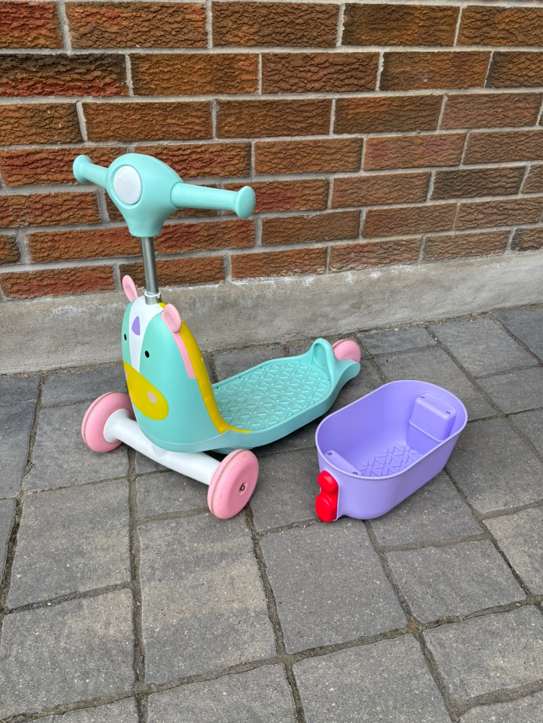 Skip hop Toddler covertable scooter