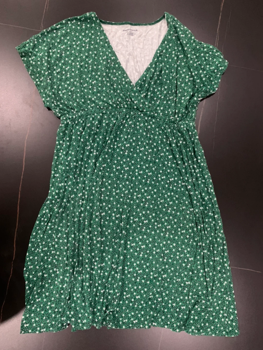 Women’s Amazon Essentials Green Floral V-Neck Dress