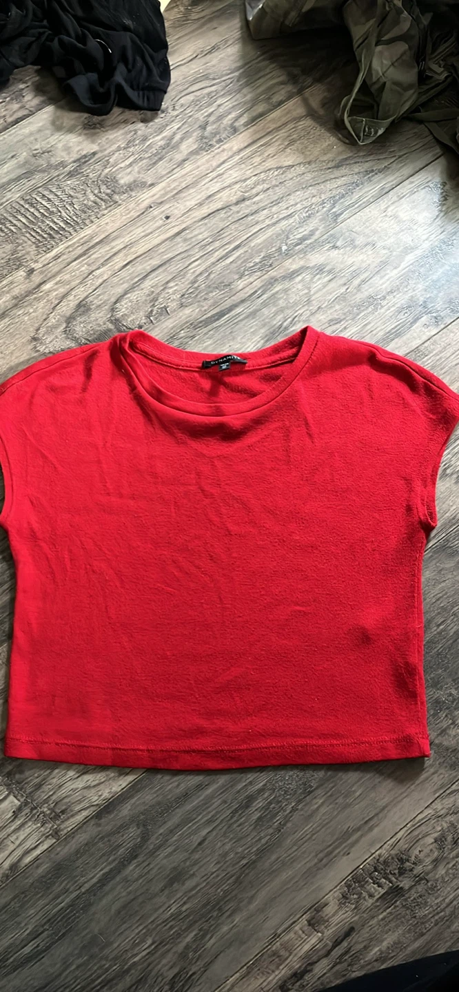 Dynamite Red Cropped T-Shirt