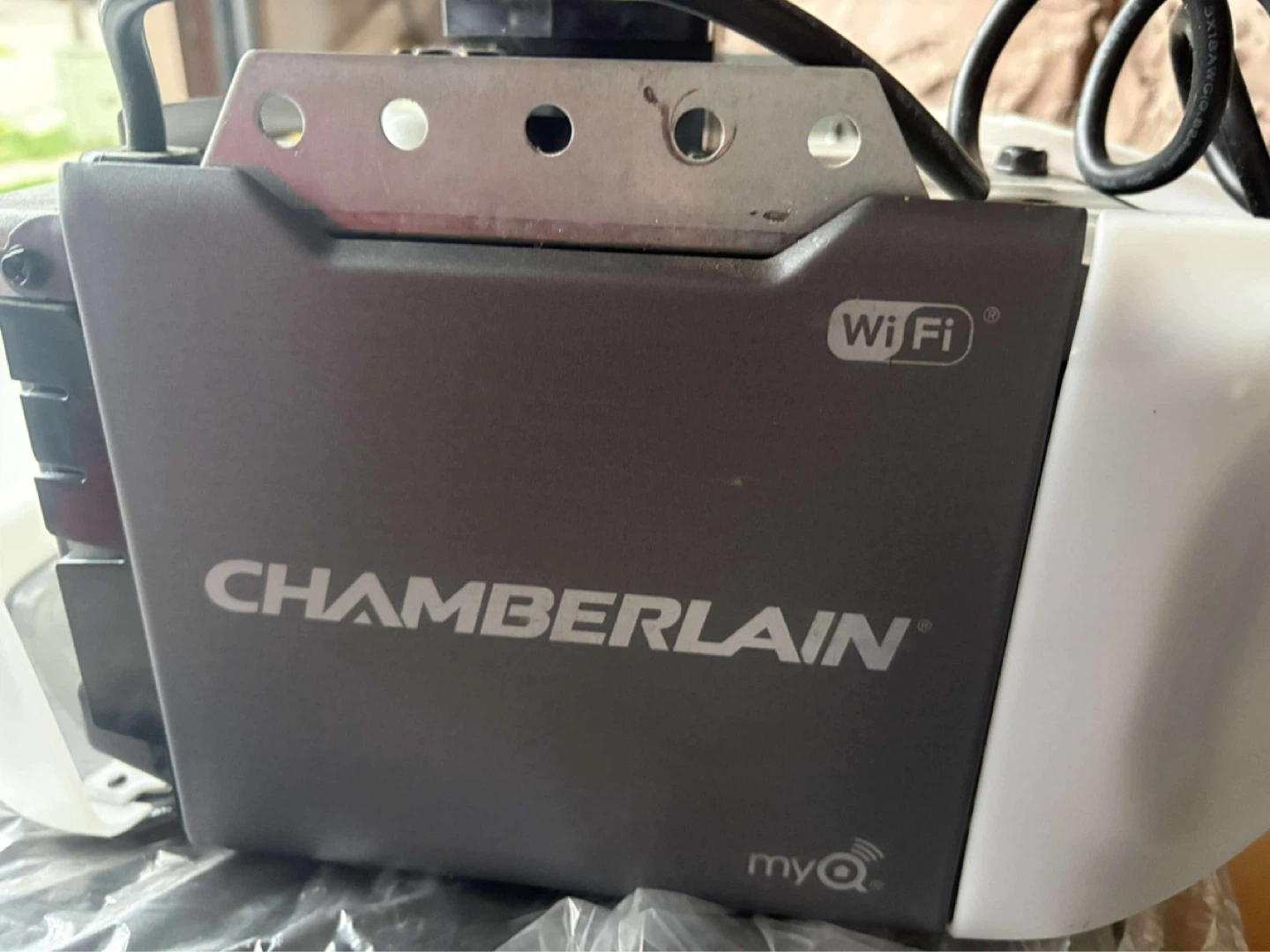 Chamberlain WiFi Garage Door Opener – myQ Smart Enabled