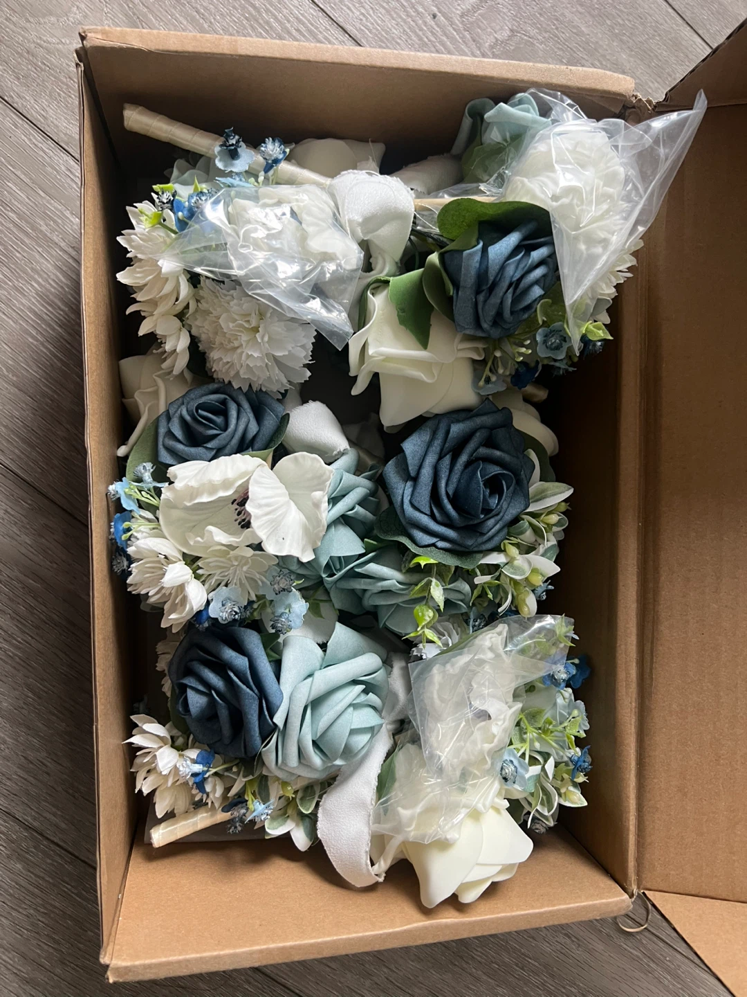 6 bridesmaids Artificial Flower Bouquets - photo 3