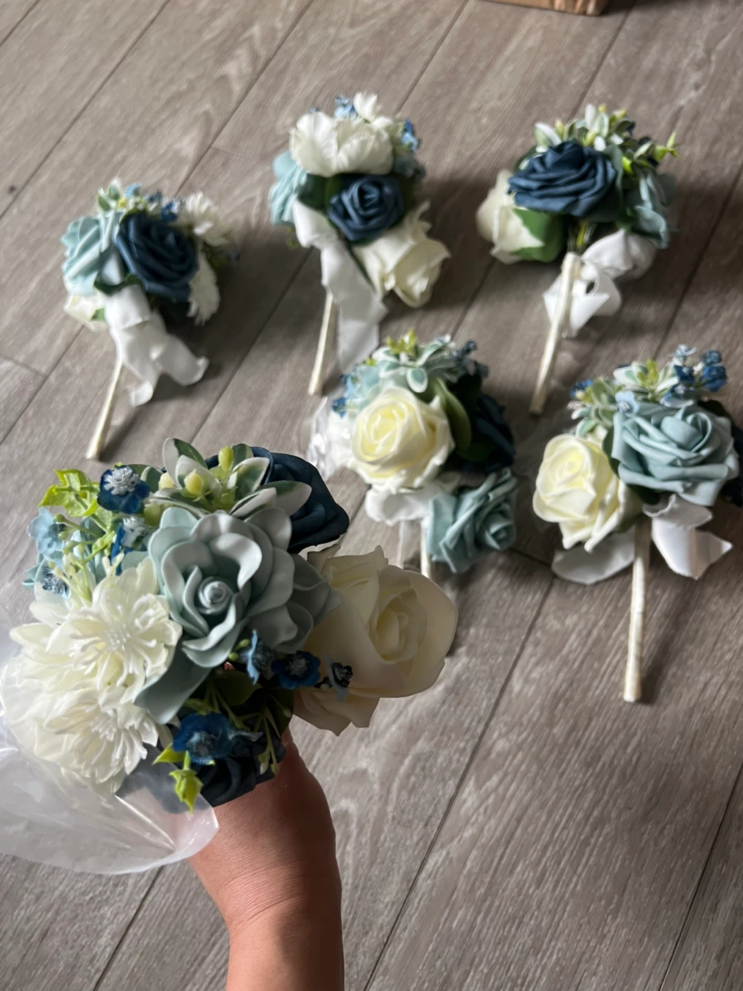 6 bridesmaids Artificial Flower Bouquets - photo 2