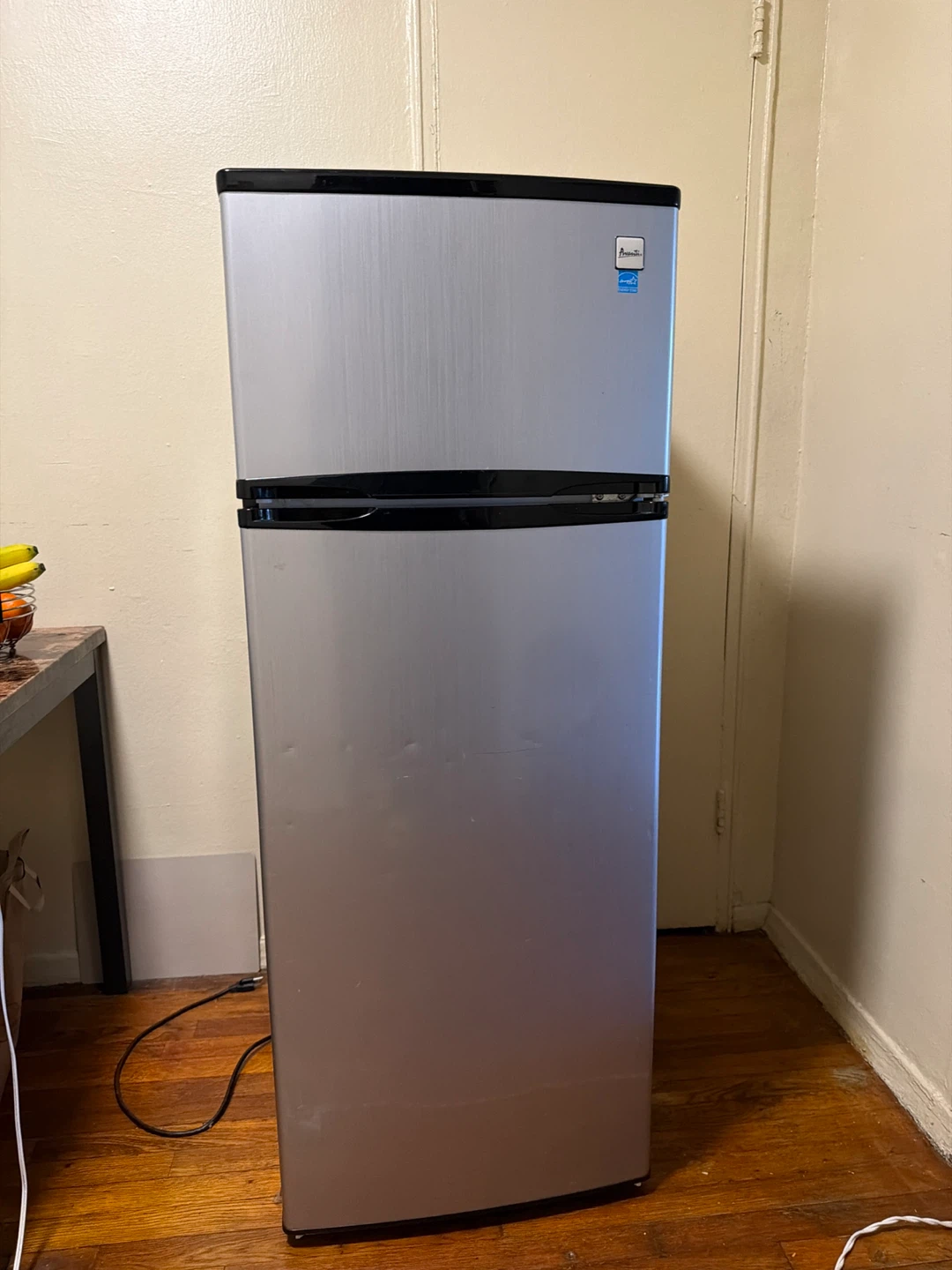 Avanti RA7316PST Refrigerator/Freezer