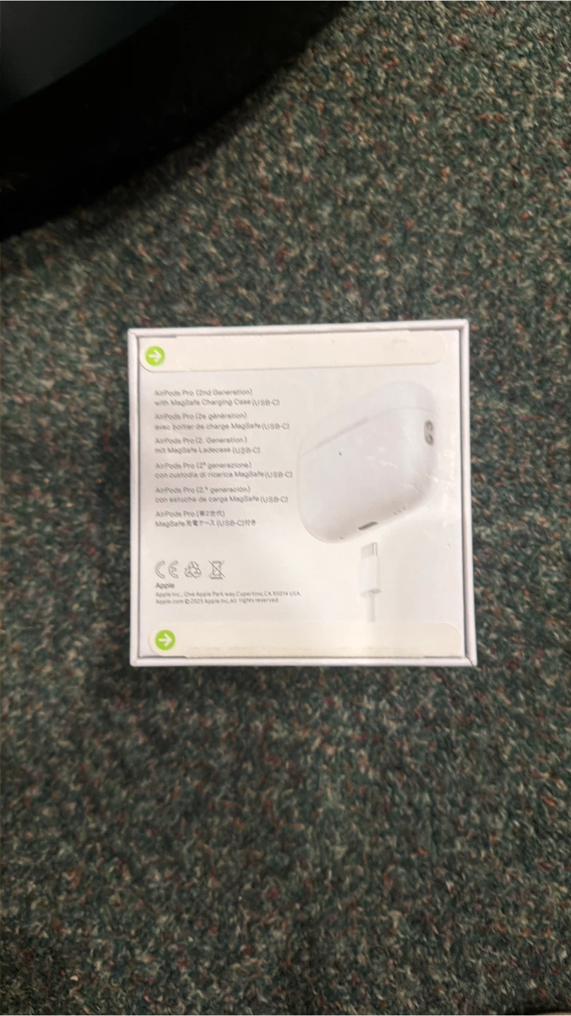 Apple AirPods Pro (2nd generation) with USB-C Charging Case - photo 2